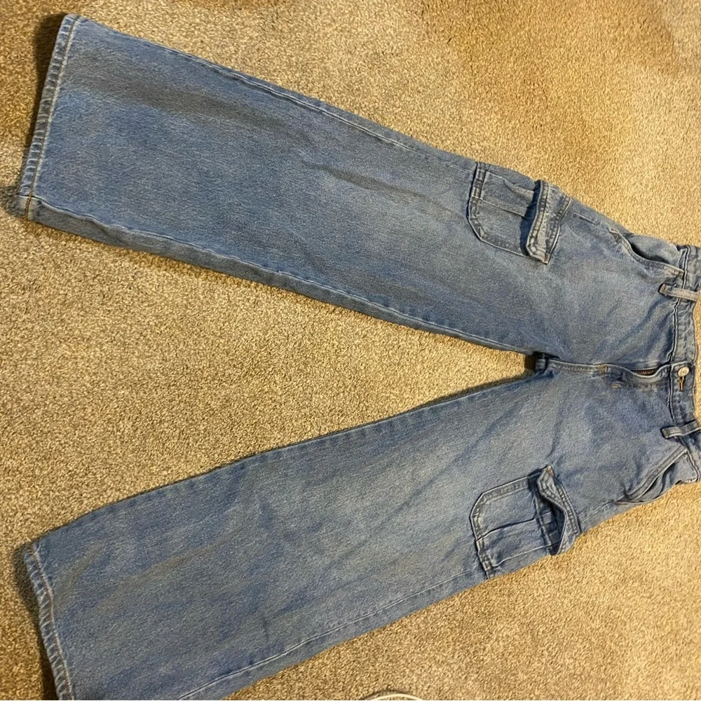 Old Navy High-Rise Baggy Wide-Leg Jeans - Picture 1 of 6